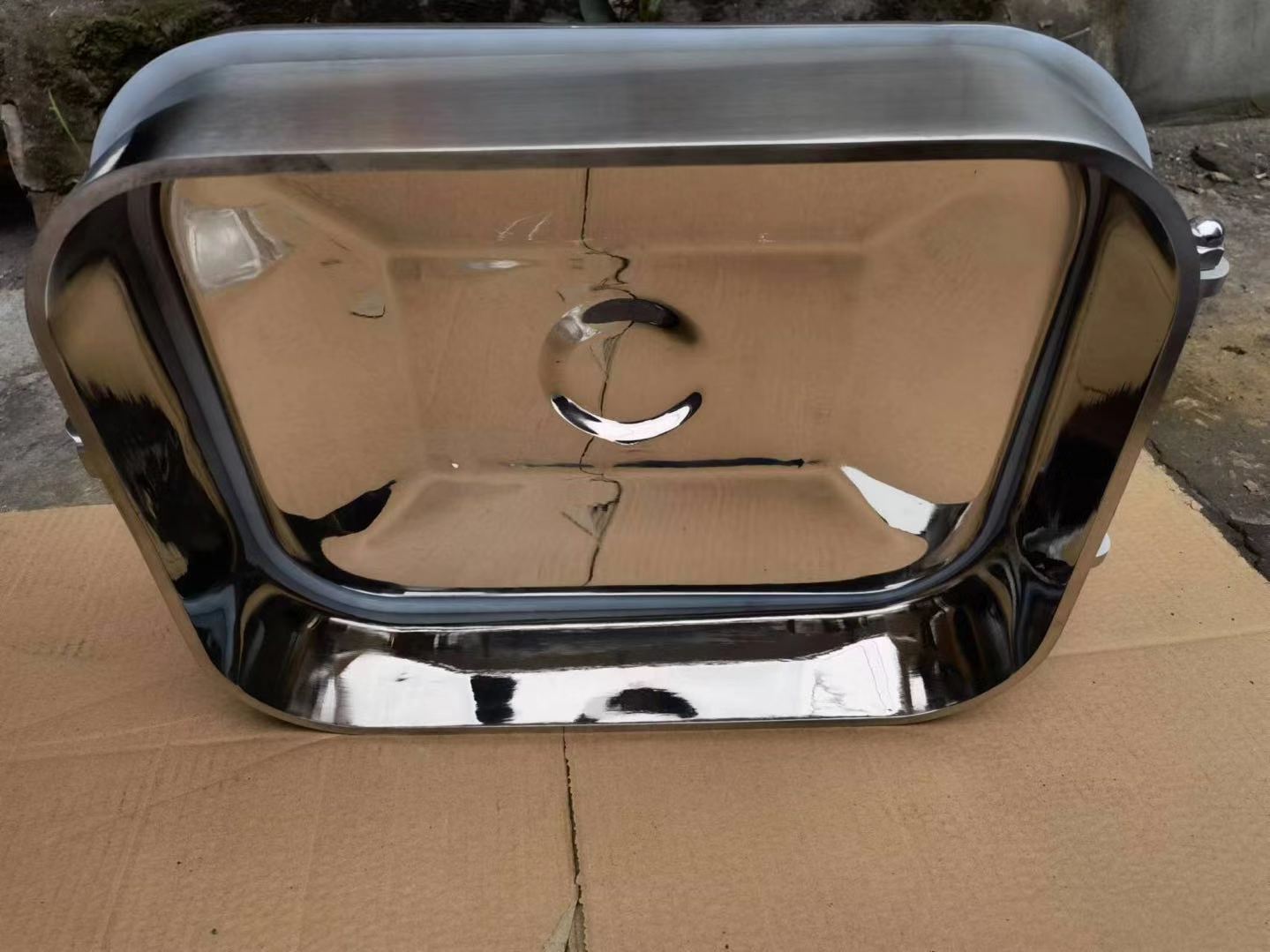 Bocas de acceso rectangulares de acero inoxidable 304 de 8 mm de espesor con un brazo que se cruza